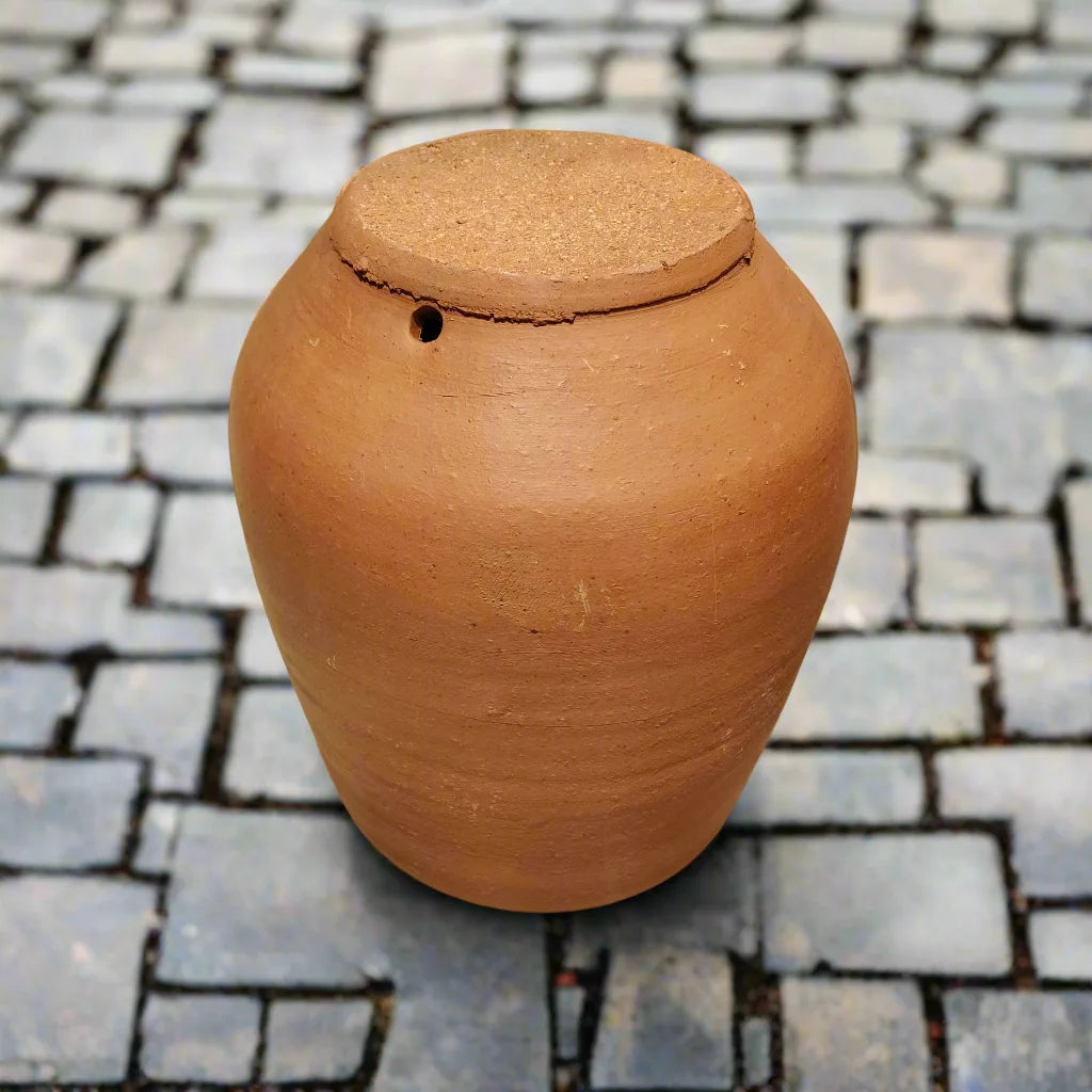 Sale on terracotta pots